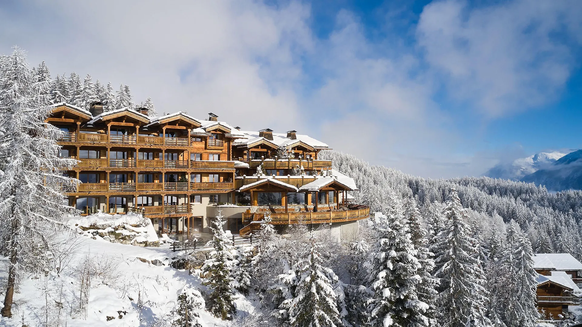 11 Zentrale Hotels nahe Glacier 2 in Crans-Montana