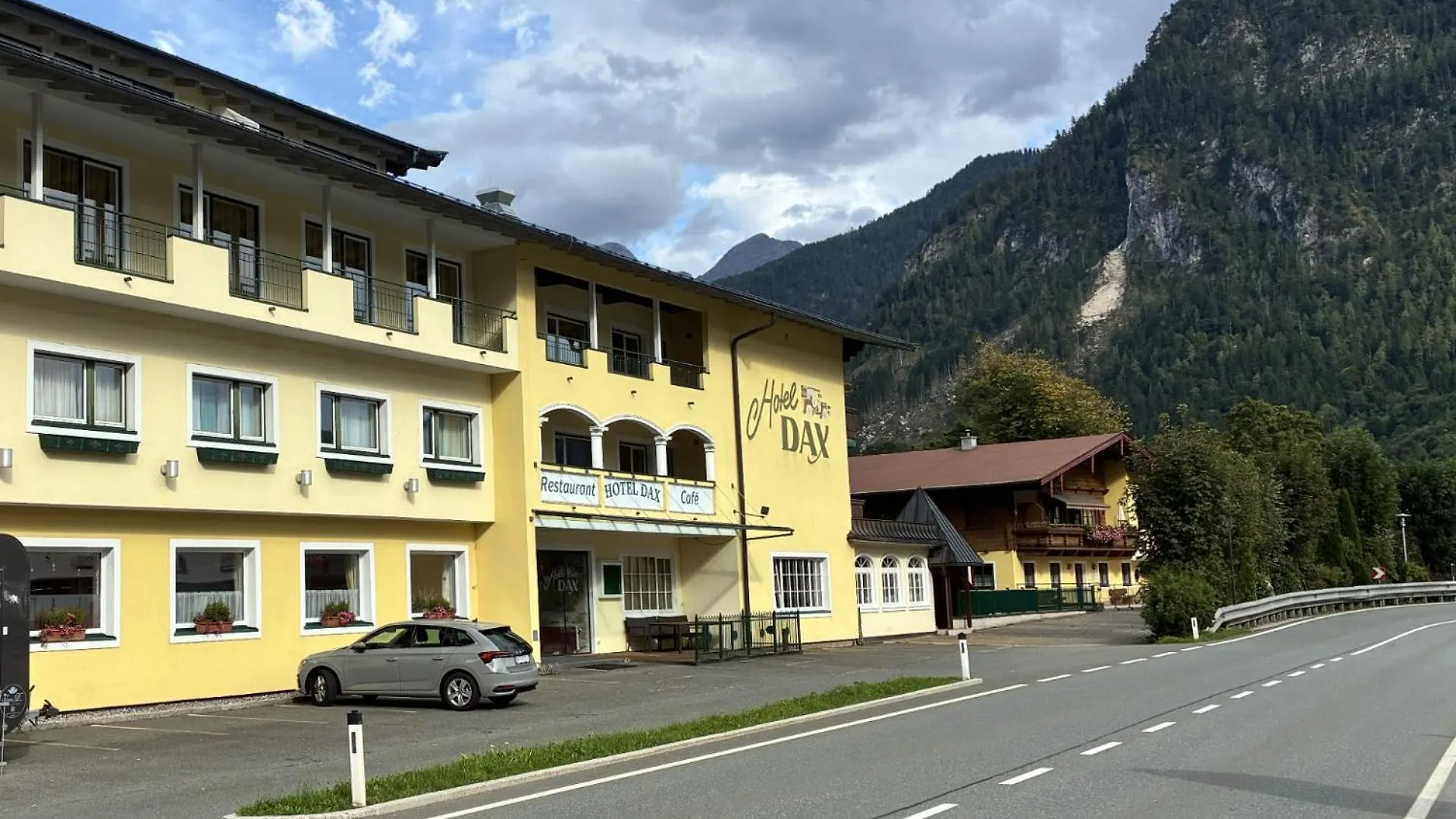 2 Zentrale Hotels nahe der Steinplatte, die überzeugen