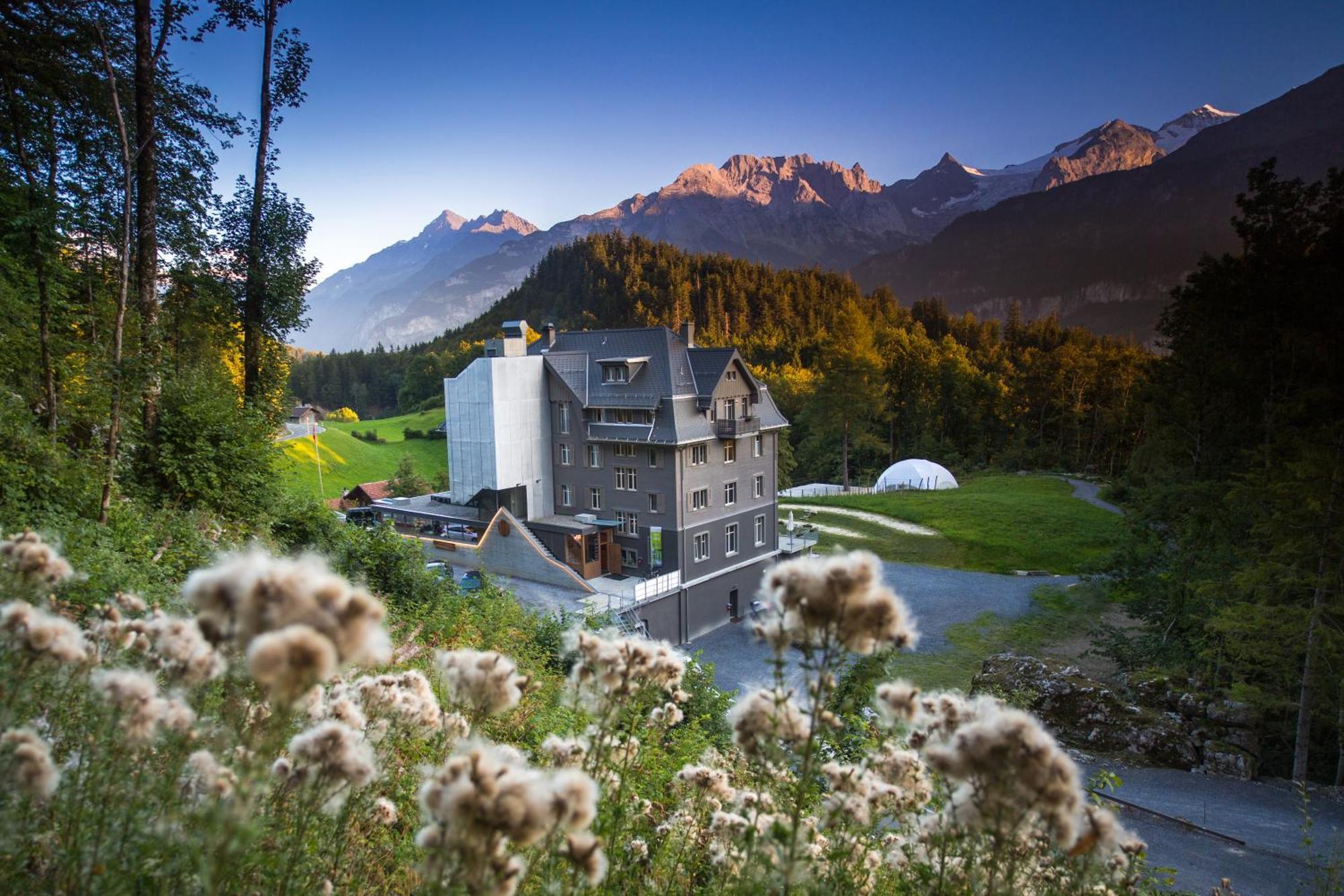 2 Zentrale Hotels nahe Mägisalp - Alpen Tower im Check