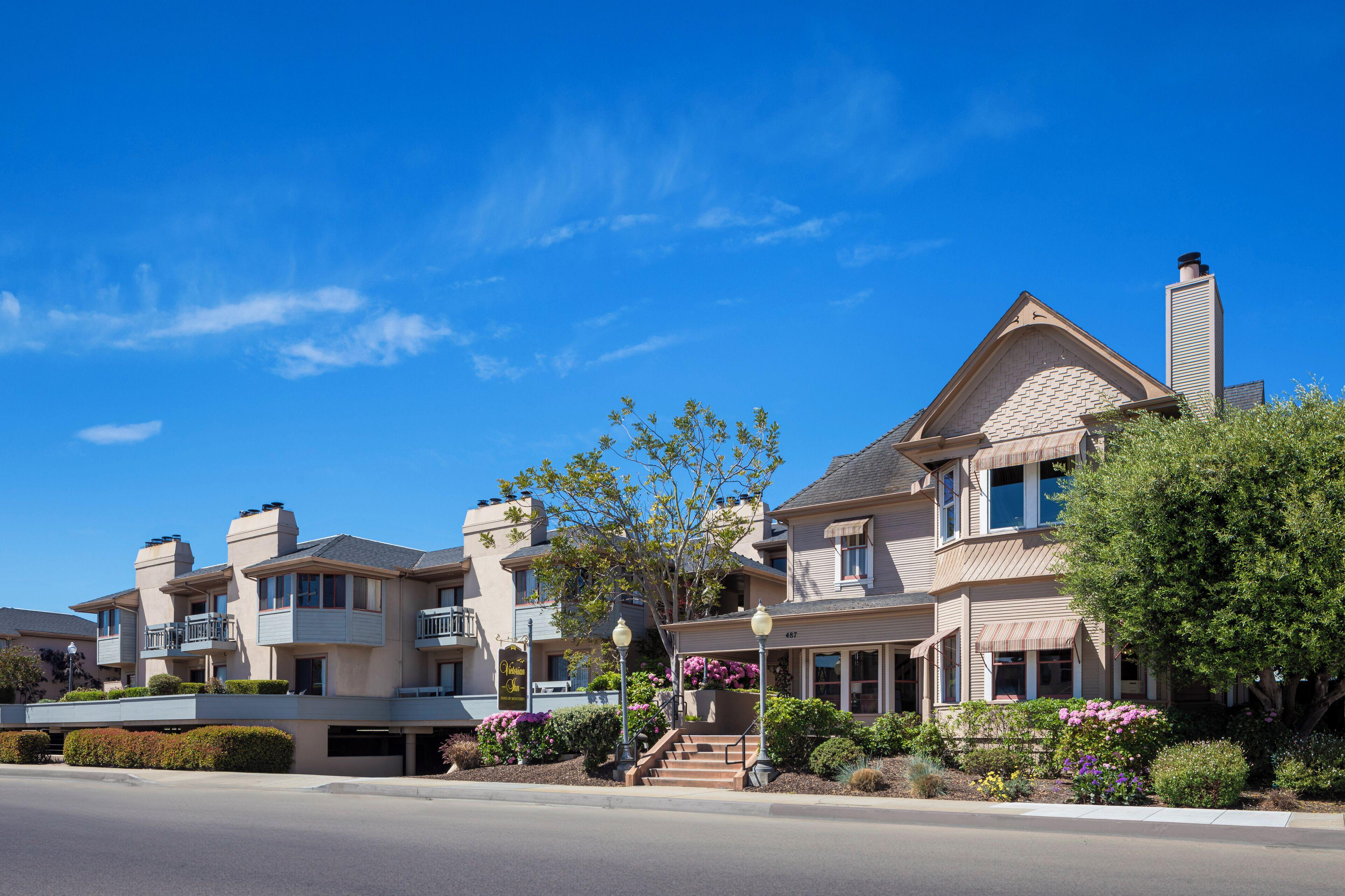 4 Romantische Hotels nahe The Barnyard Shopping Center