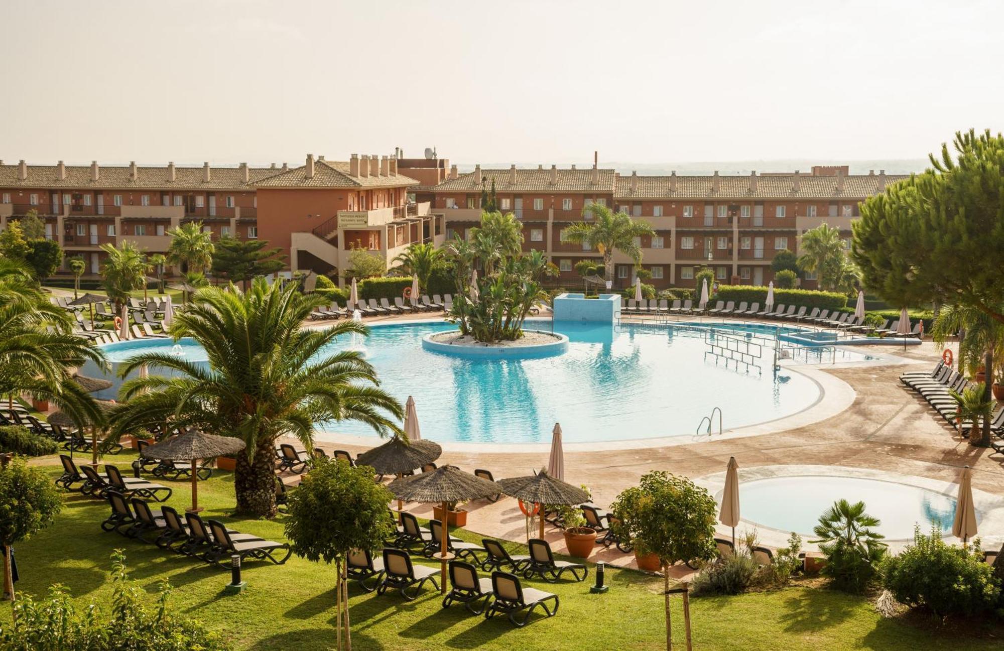 5 Familienhotels nahe Torre Guzmán, die wirklich überzeugen